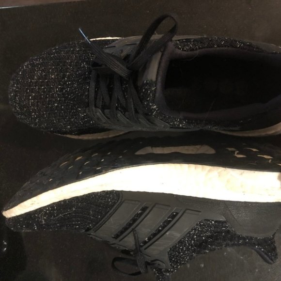 Adidas Ultraboost - Picture 2 of 8